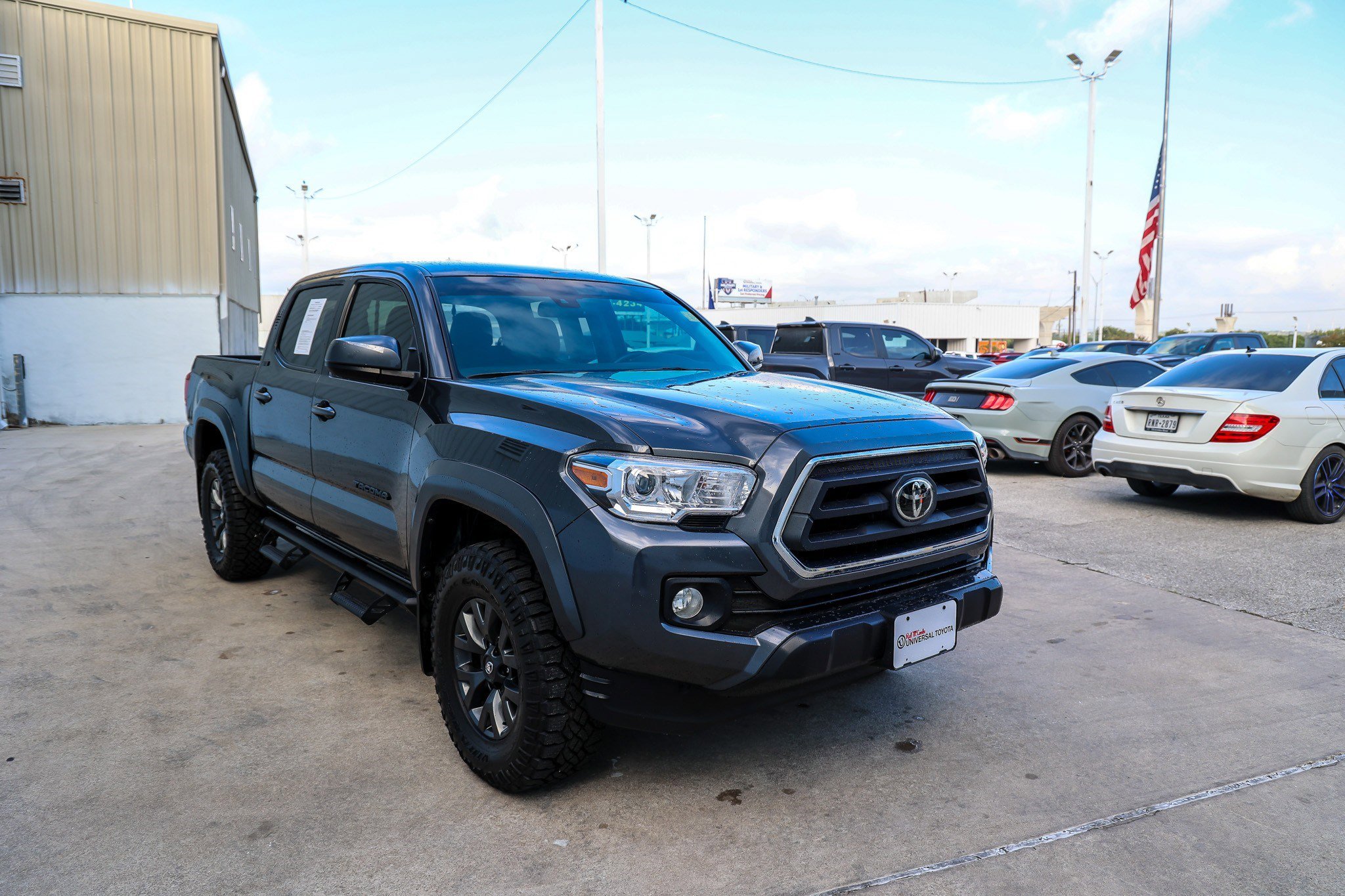 Certified 2023 Toyota Tacoma SR5 image 5