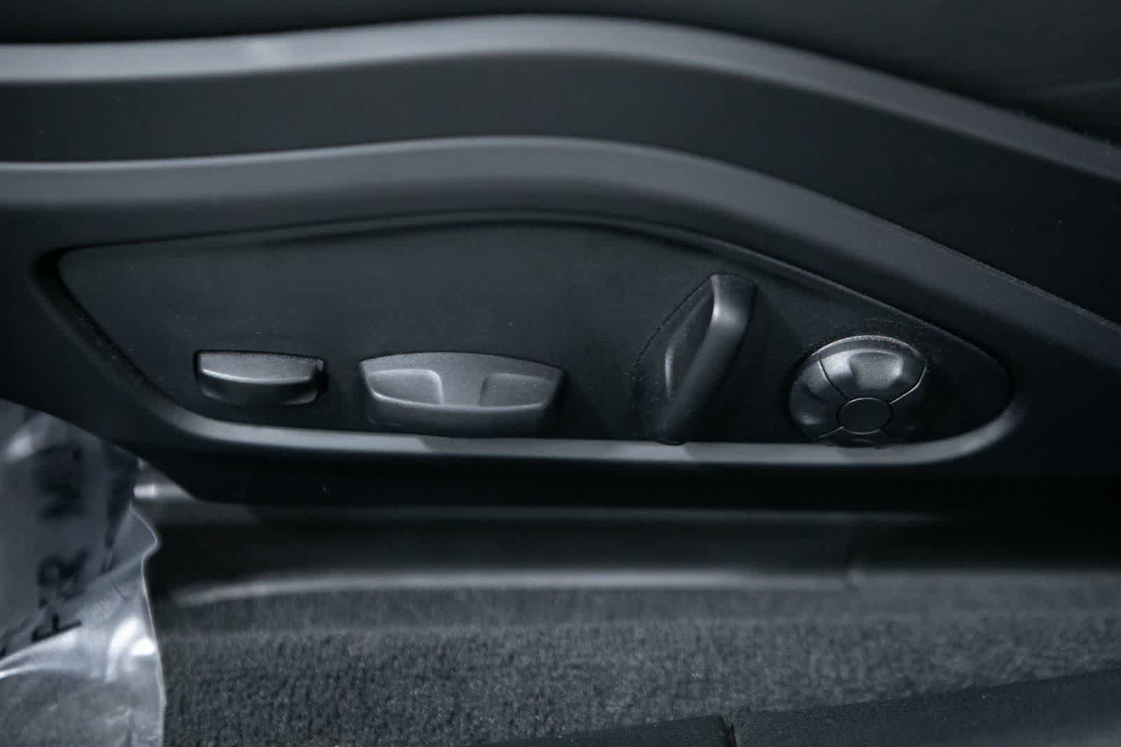 Certified 2022 Porsche Panamera 4S AWD/4WD image 17