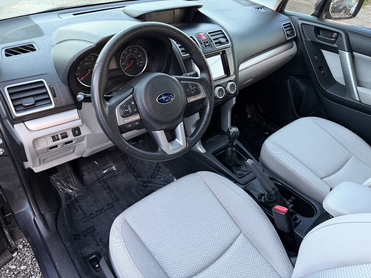Used 2017 Subaru Forester 2.5i AWD/4WD image 15
