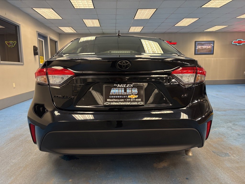 Used 2025 Toyota Corolla LE image 7