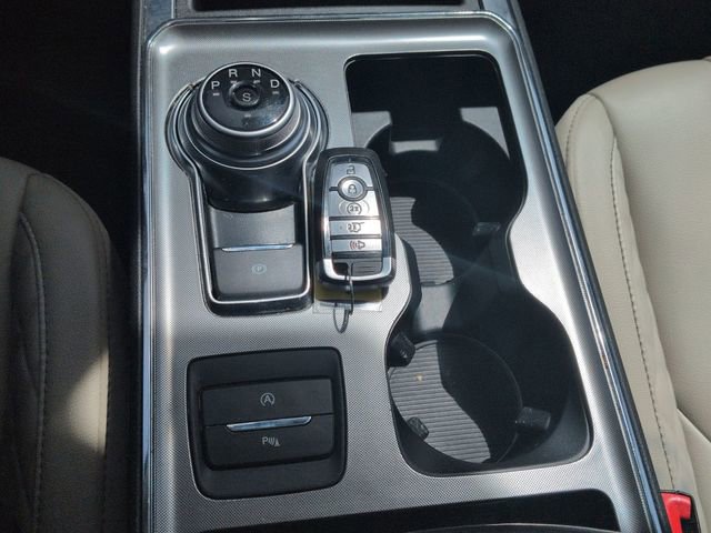 Used 2024 Ford Edge Titanium AWD/4WD image 18