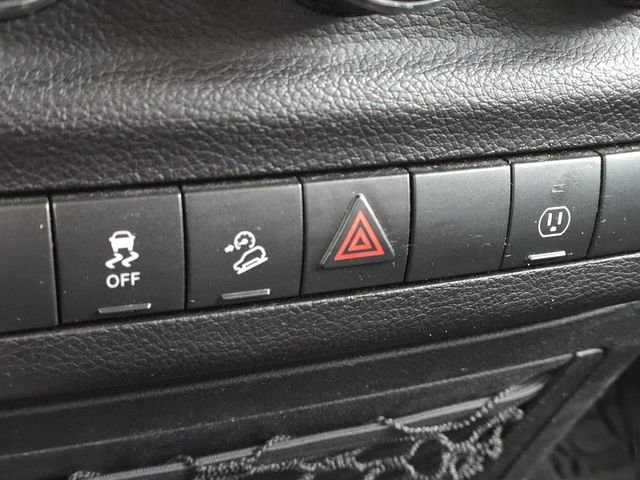 Used 2017 Jeep Wrangler Unlimited Sahara image 5