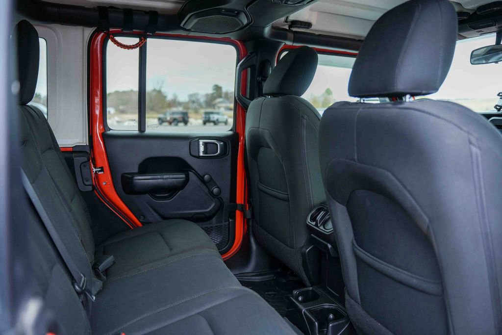 Used 2018 Jeep Wrangler Unlimited Sport image 18