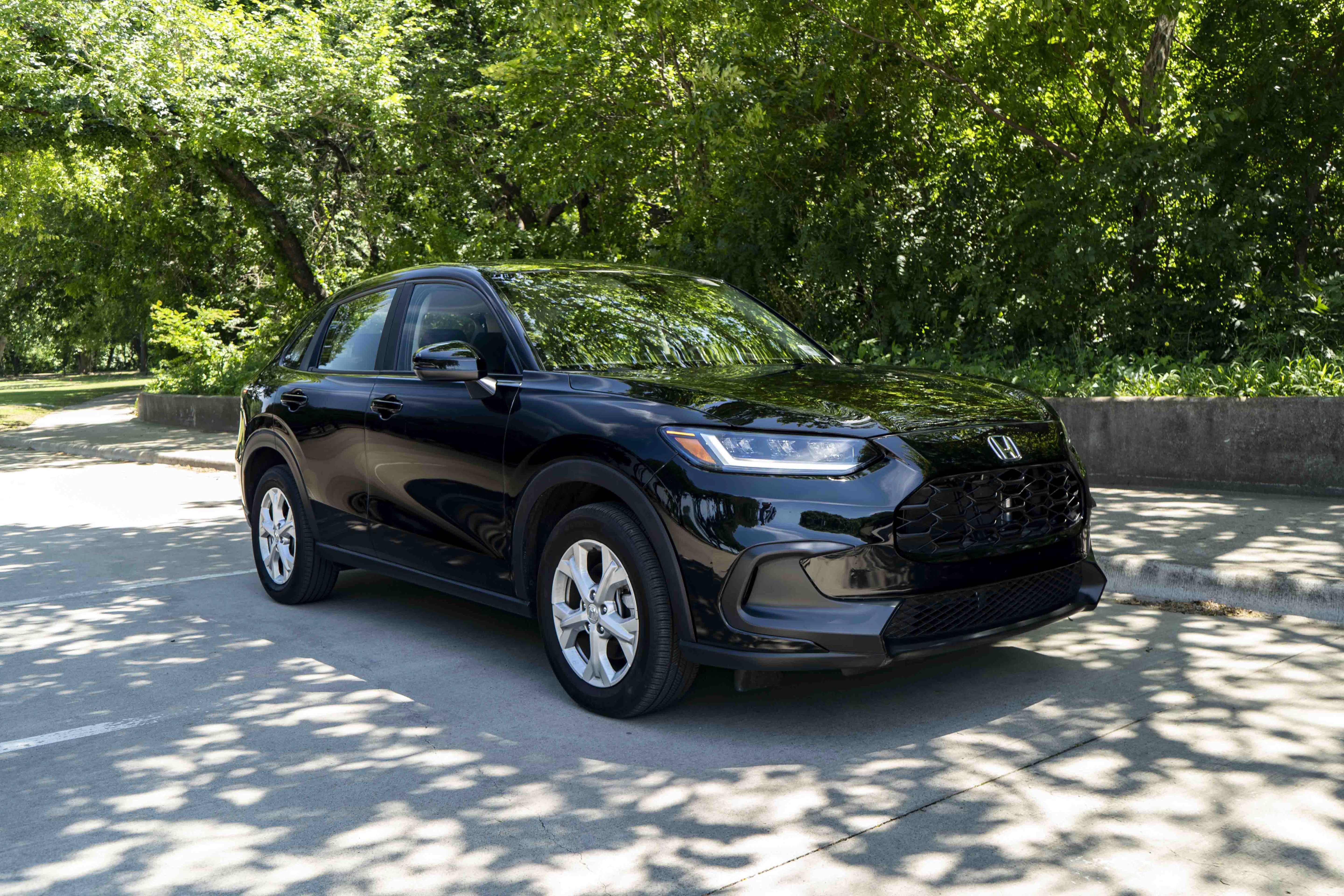 Certified 2025 Honda HR-V LX image 2