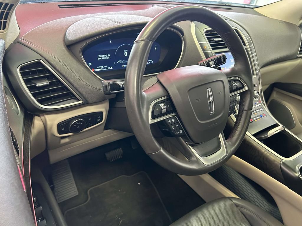 Used 2020 Lincoln Nautilus Reserve w/ Equipment Group 202A AWD/4WD image 13