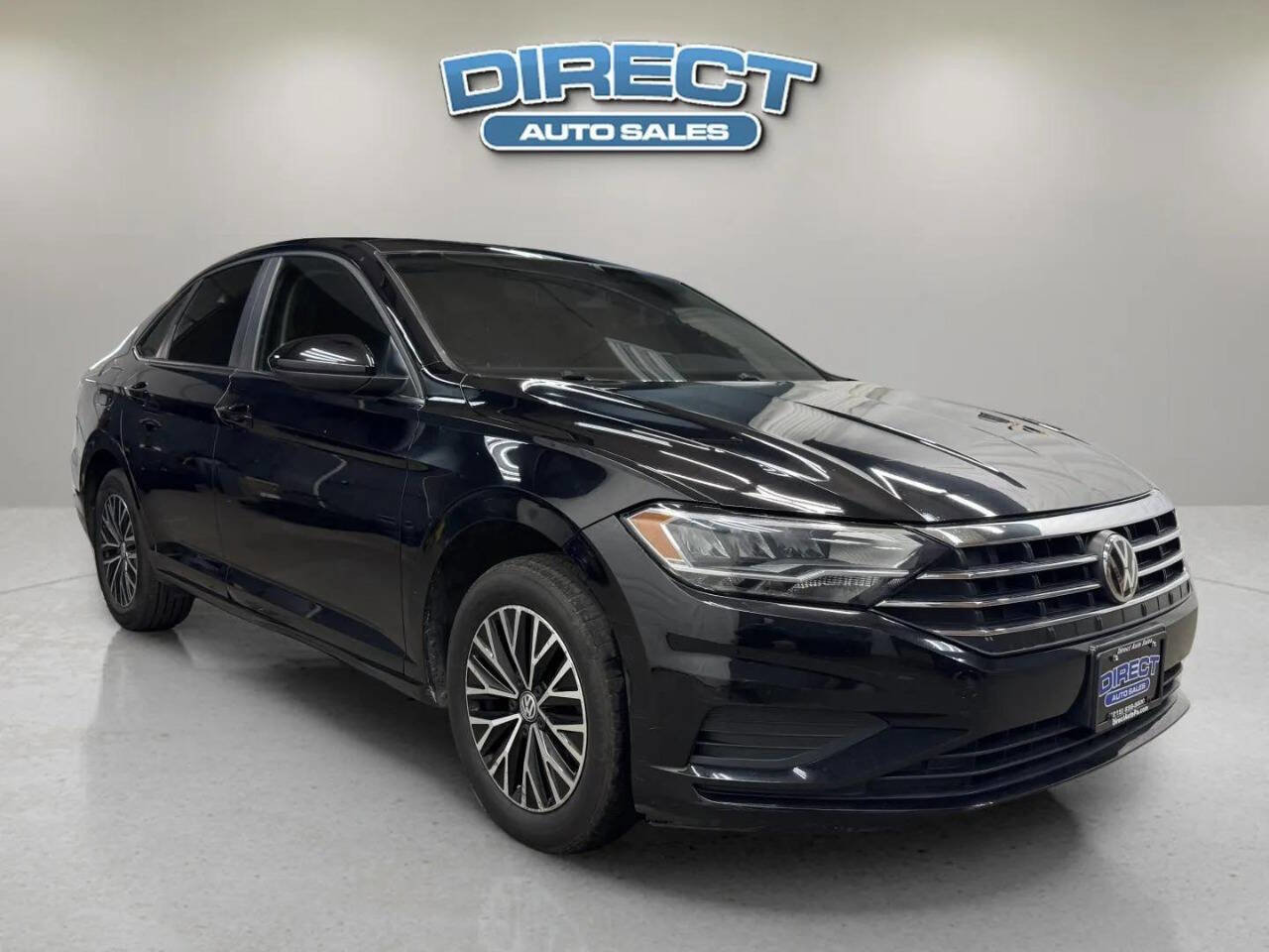 Used 2020 Volkswagen Jetta R-Line FWD image 1