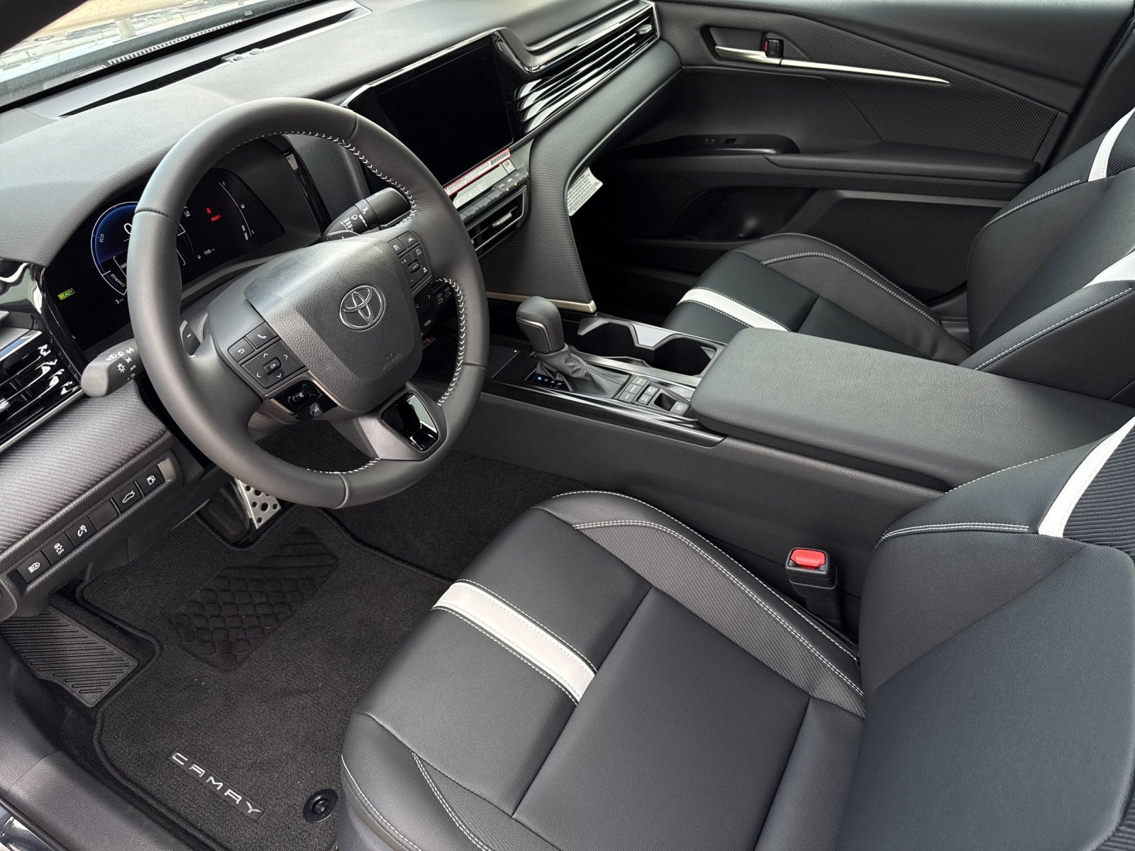 New 2026 Toyota Camry SE w/ Multimedia Upgrade Package FWD image 11