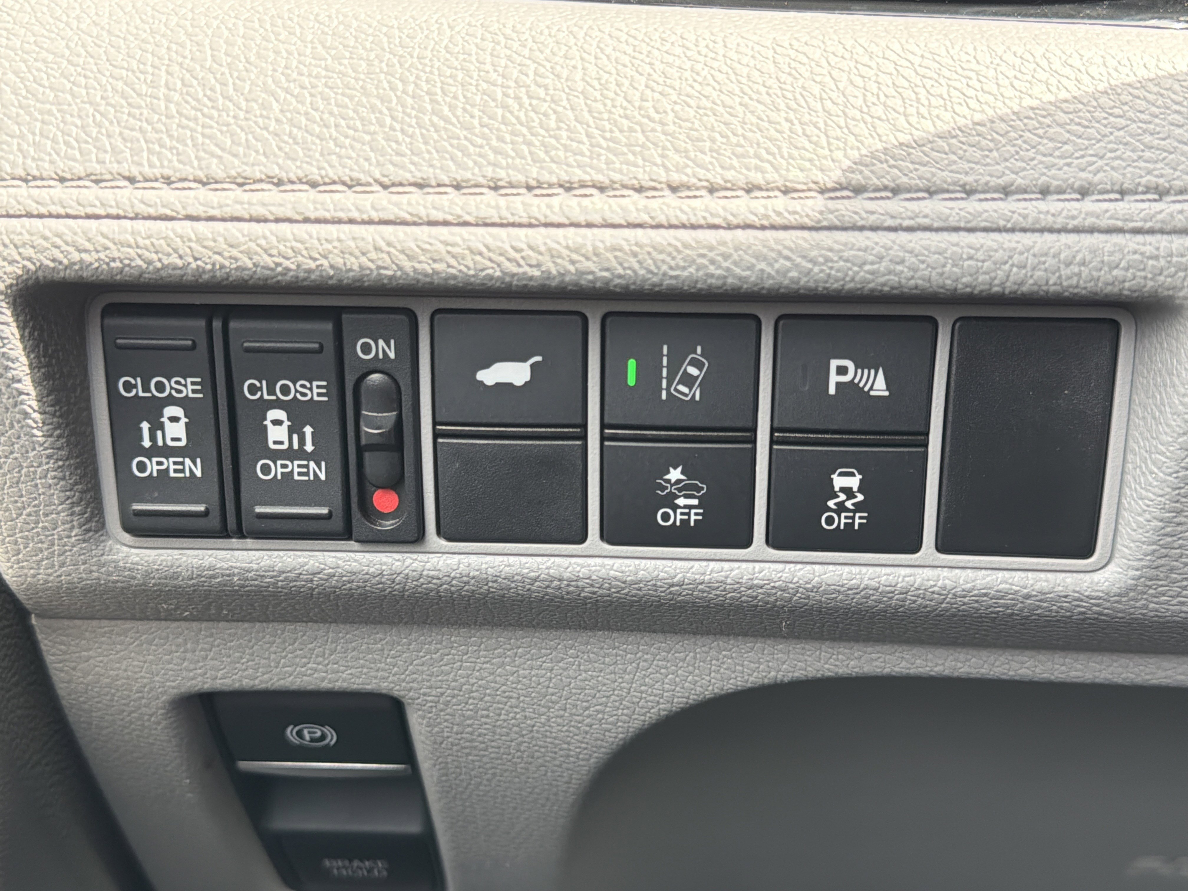 Used 2020 Honda Odyssey Elite image 43