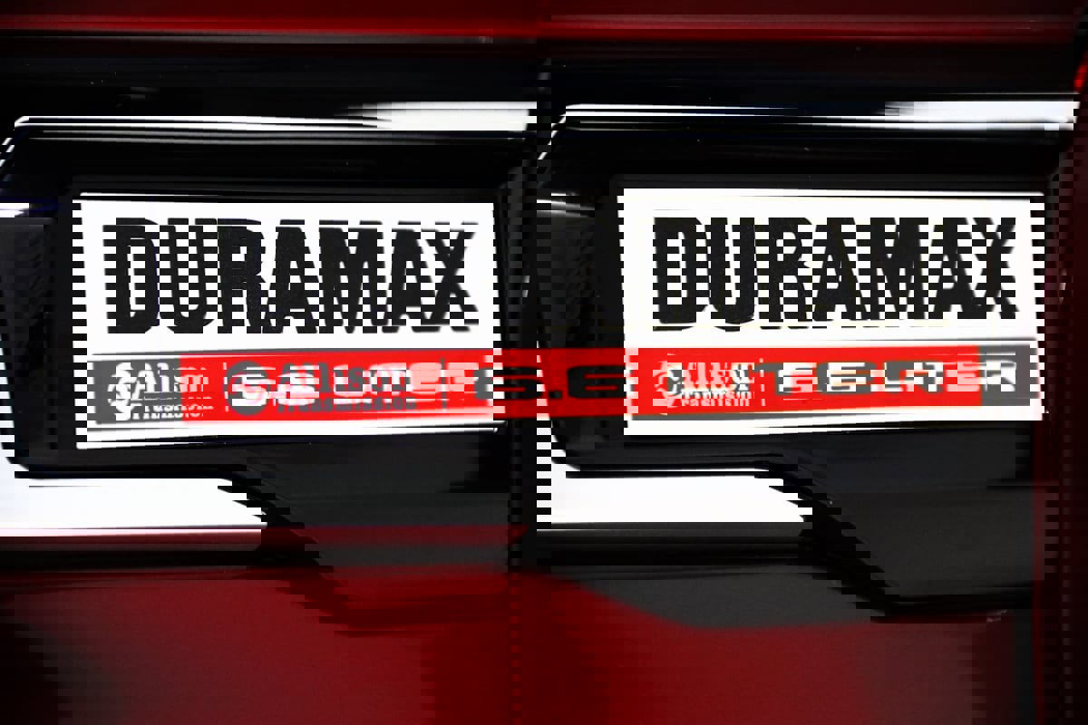 Used 2025 GMC Sierra 3500 SLT w/ SLT Premium Package image 10