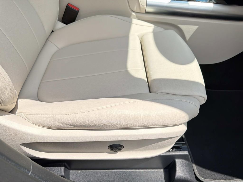 Used 2023 Mercedes-Benz GLA 250 image 11