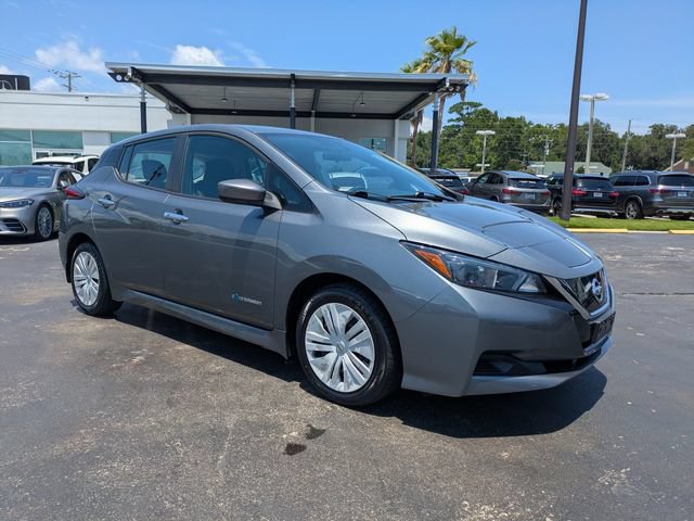 Used 2018 Nissan Leaf S w/ S Charge Package FWD image 2
