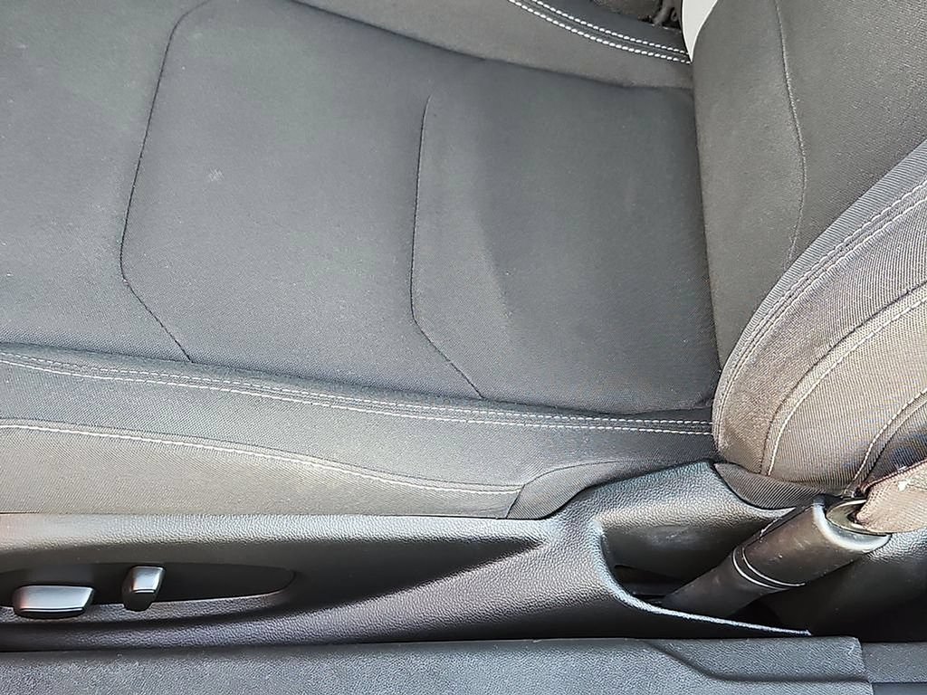 Used 2023 Chevrolet Camaro LT RWD image 19