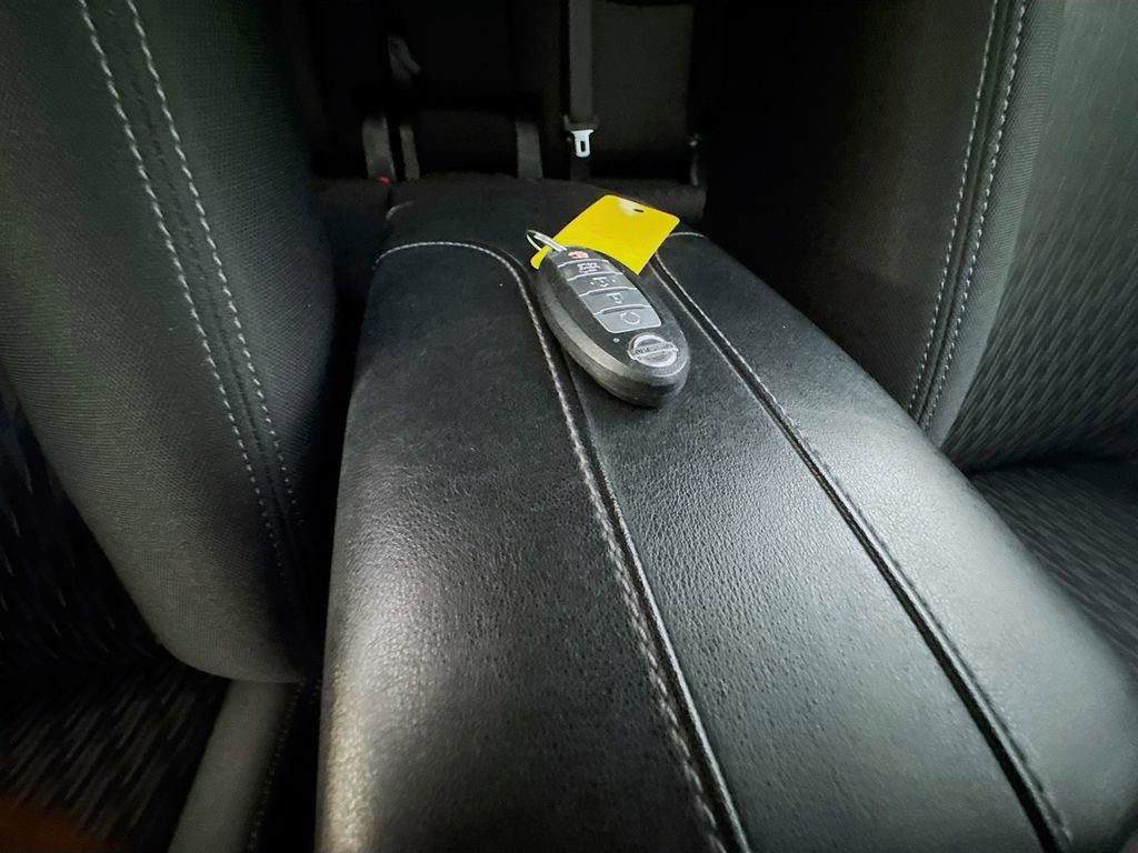 Used 2019 Nissan Rogue SV w/ Sun & Sound Touring Package AWD/4WD image 41