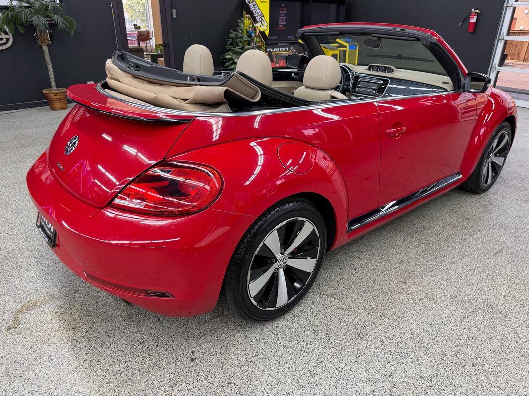 Used 2013 Volkswagen Beetle 2.0T FWD image 11