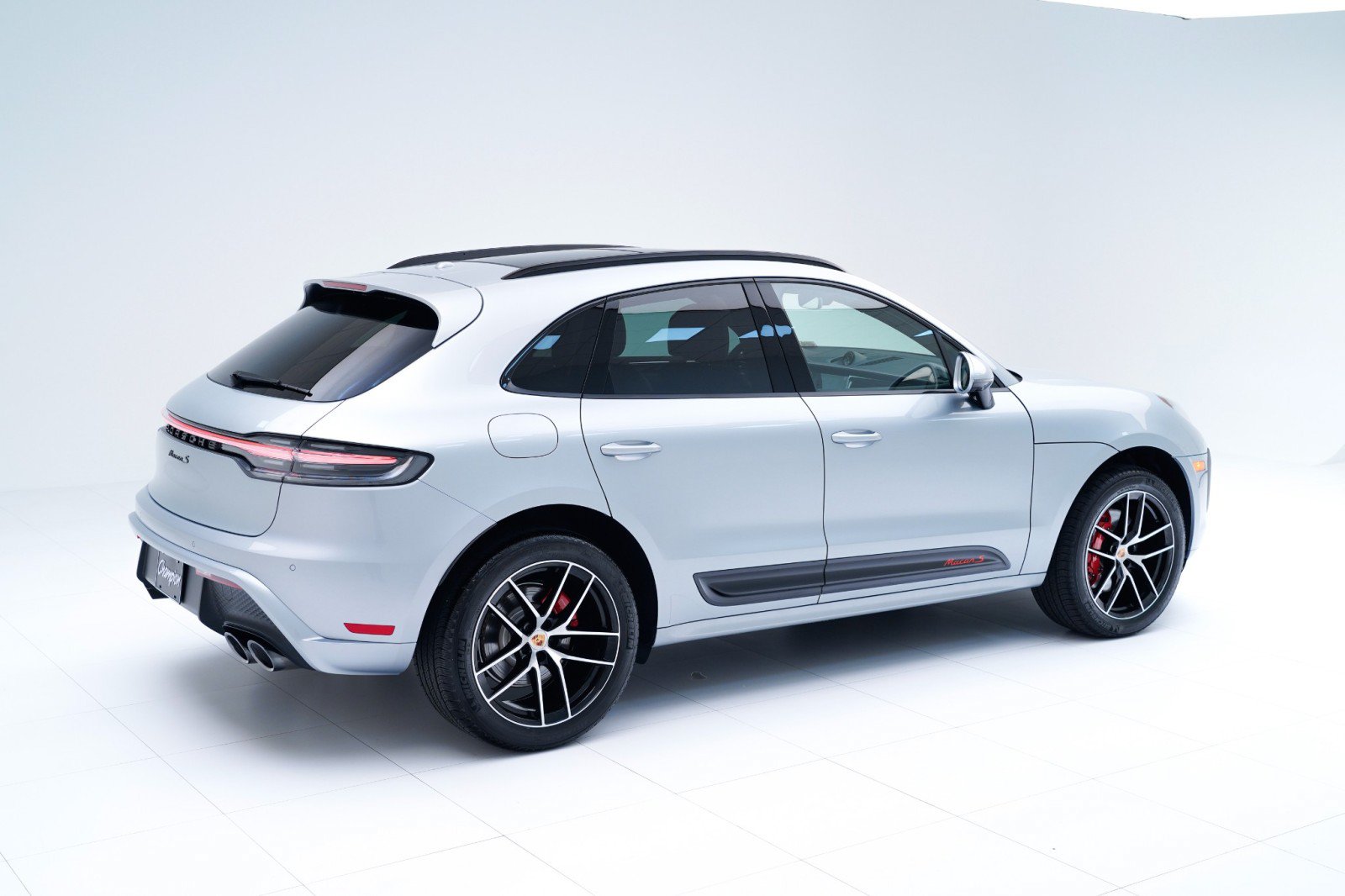New 2026 Porsche Macan S AWD/4WD image 9