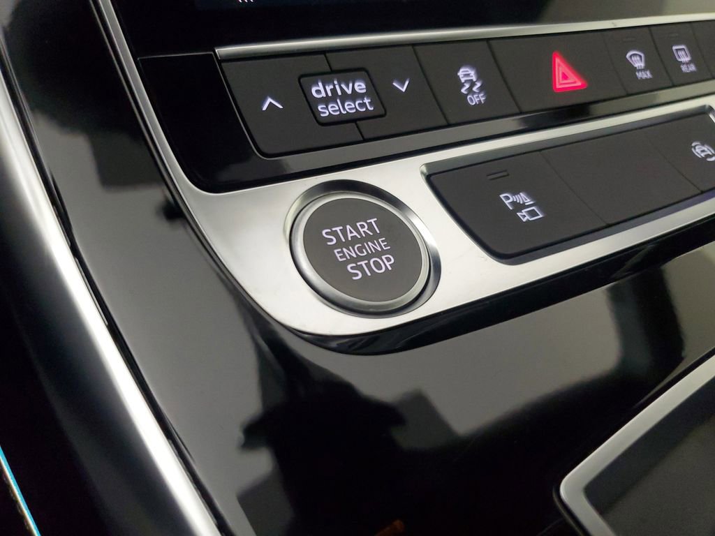 Used 2023 Audi Q8 Premium Plus image 33