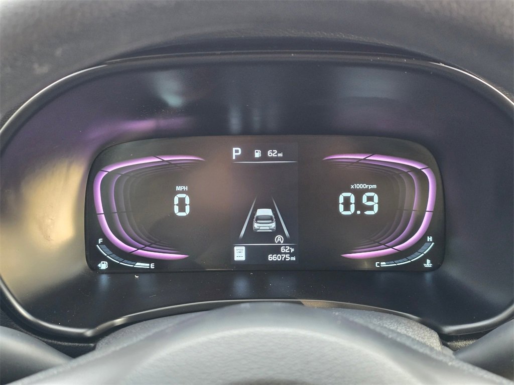 Used 2023 Kia Soul LX image 16