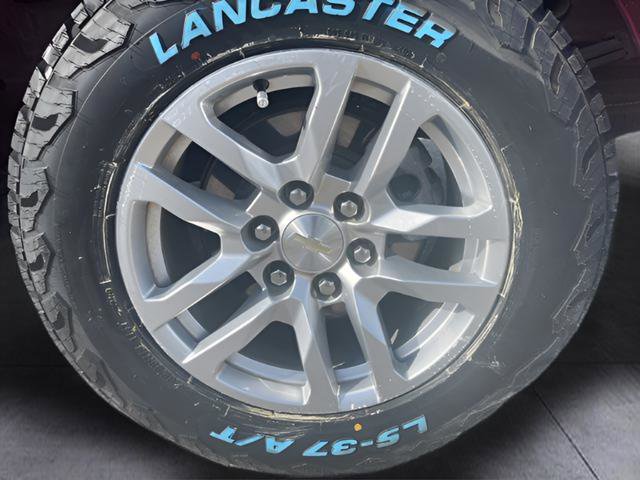 Used 2019 Chevrolet Silverado 1500 LT w/ Texas Edition image 12