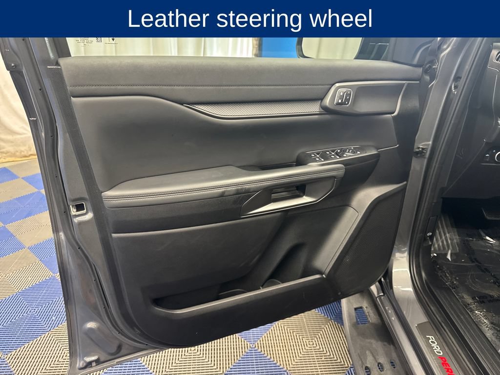 Used 2025 Ford Ranger Raptor AWD/4WD image 11