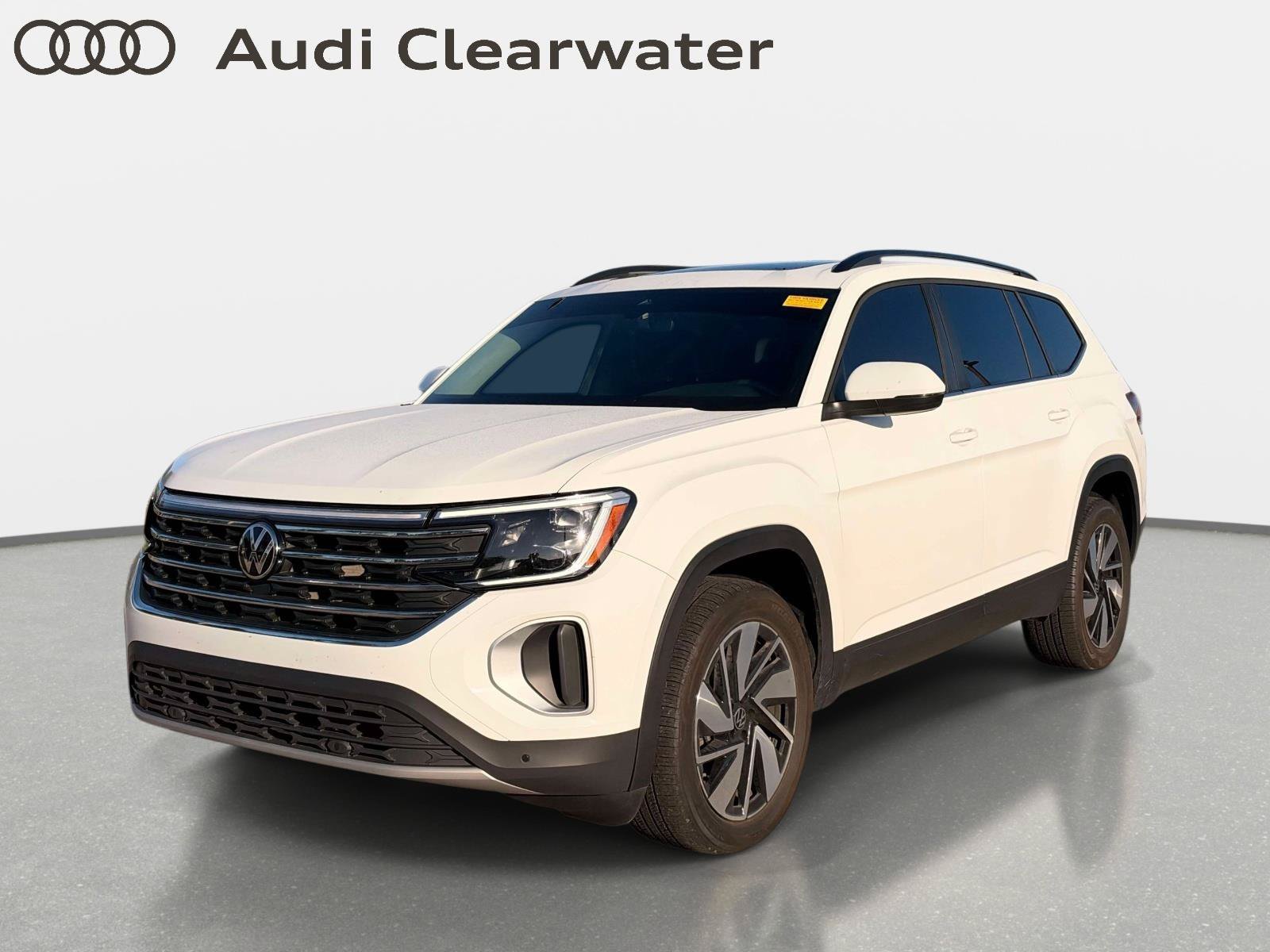 Used 2024 Volkswagen Atlas SE w/ Panoramic Sunroof Package