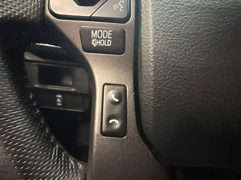 Used 2016 Toyota Tacoma TRD Sport w/ Towing Package AWD/4WD image 18