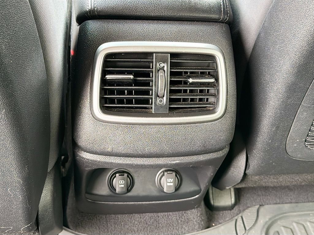 Used 2017 Kia Sorento LX w/ LX Convenience Package image 33