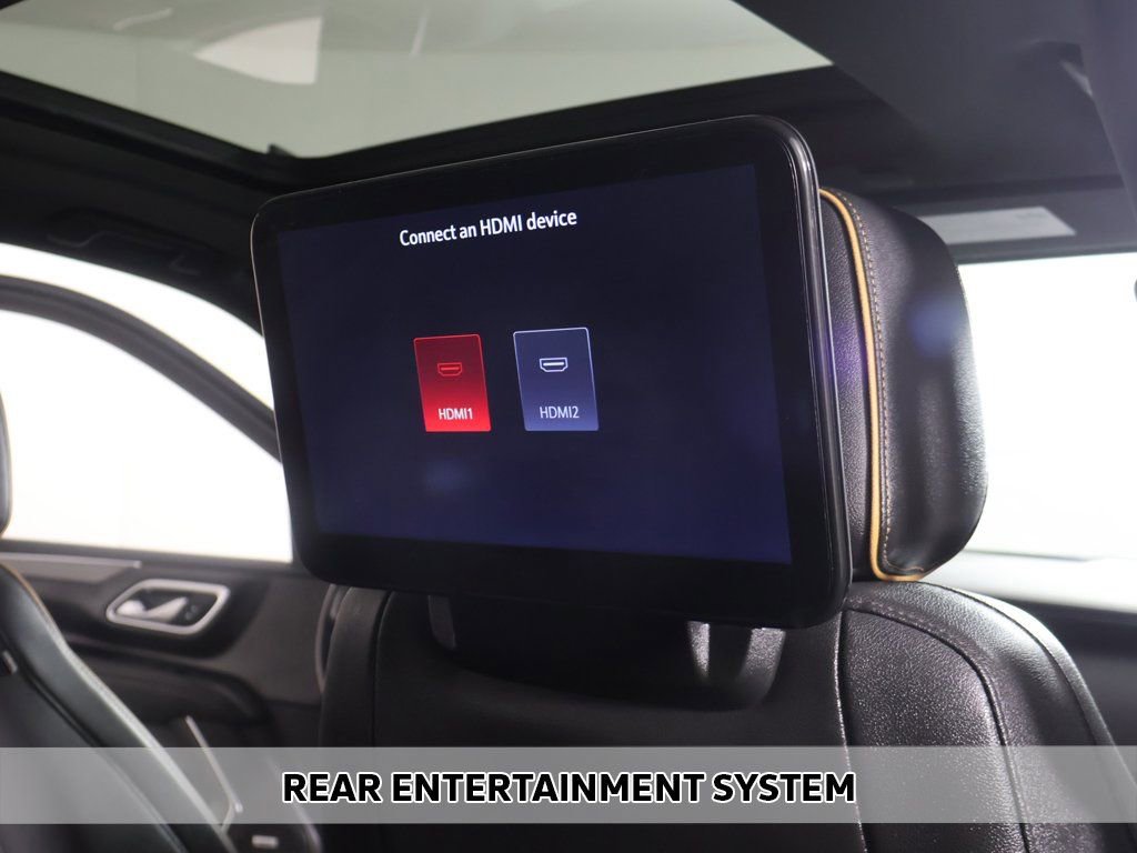 Used 2023 GMC Yukon XL AT4 w/ AT4 Premium Plus Package AWD/4WD image 5