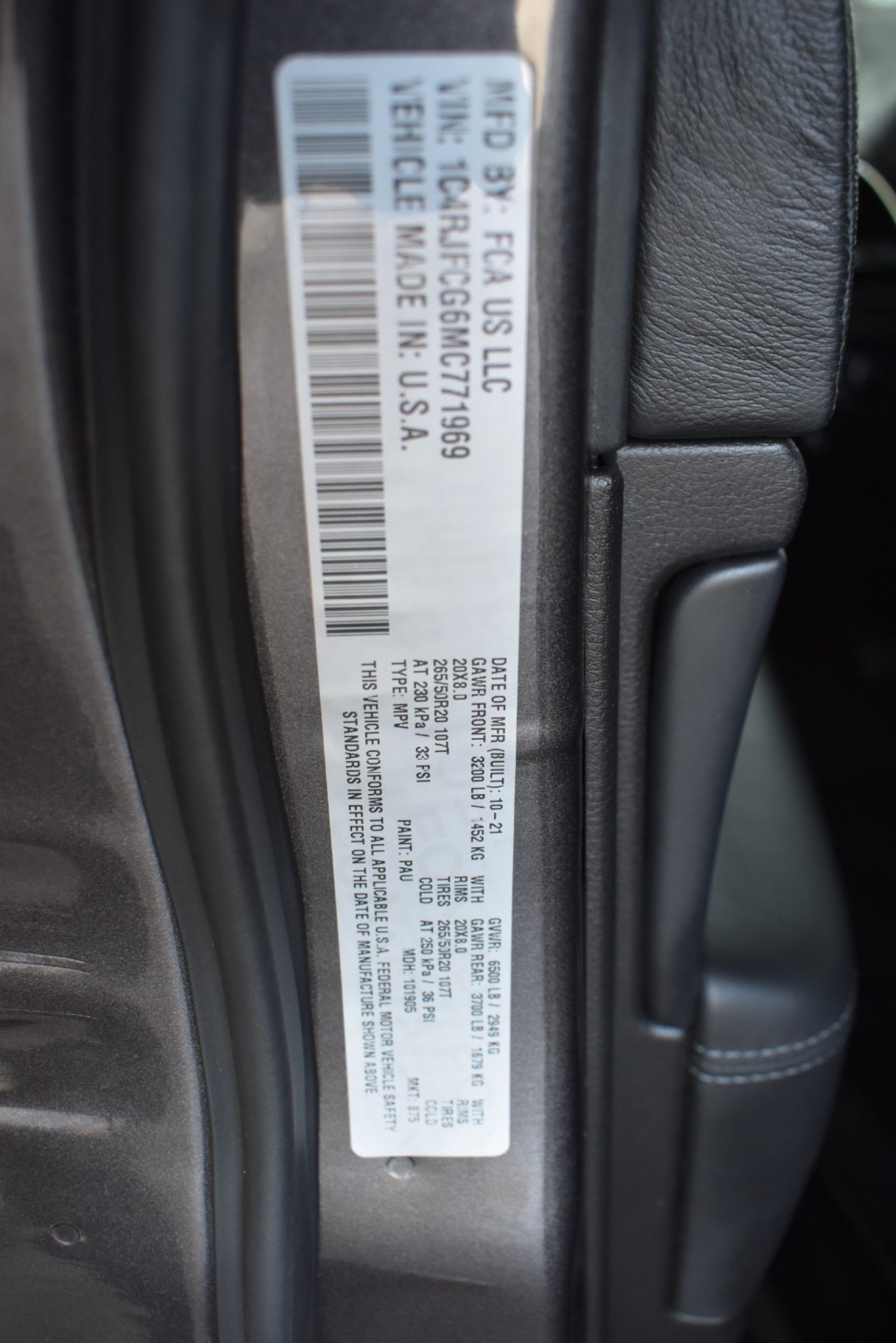 Used 2021 Jeep Grand Cherokee Overland AWD/4WD image 48