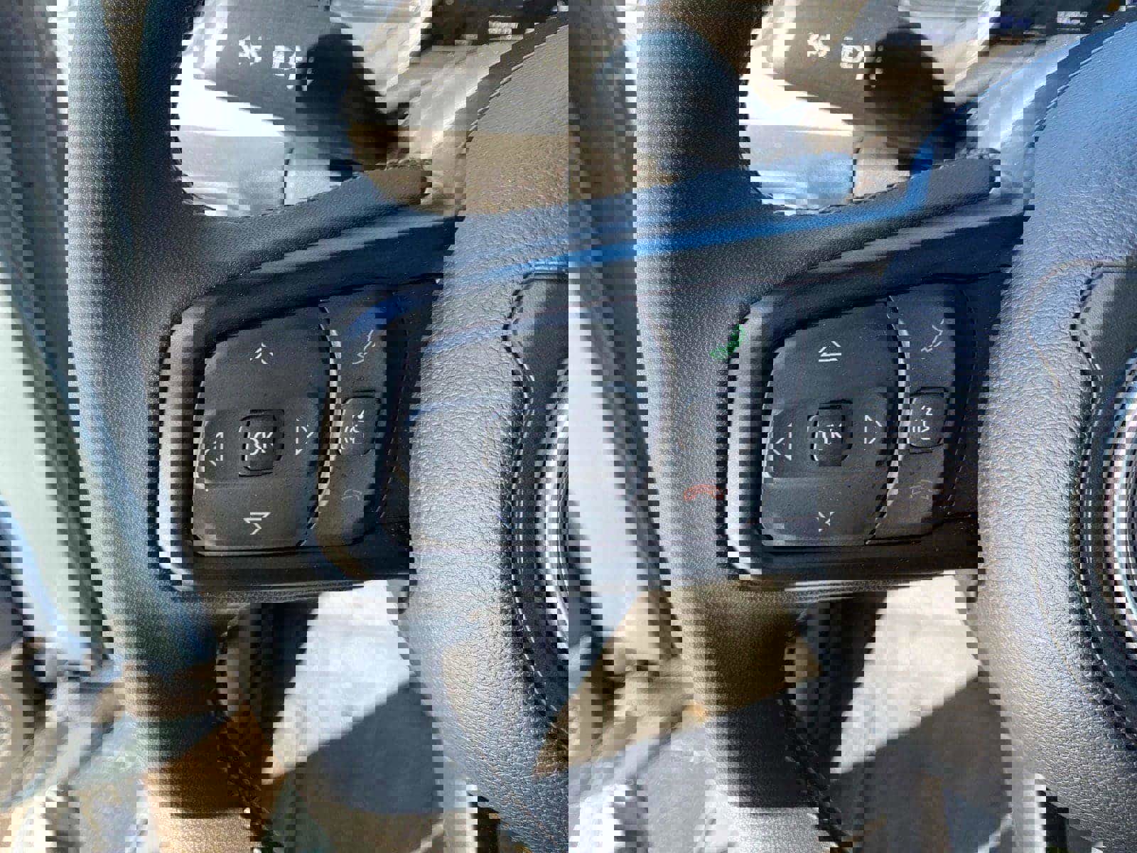 Used 2025 Jeep Wrangler Willys image 16