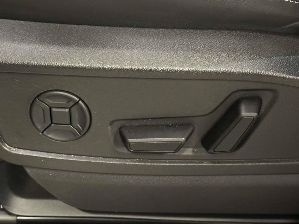 Used 2025 Audi Q5 Premium Plus w/ Premium Plus AWD/4WD image 20