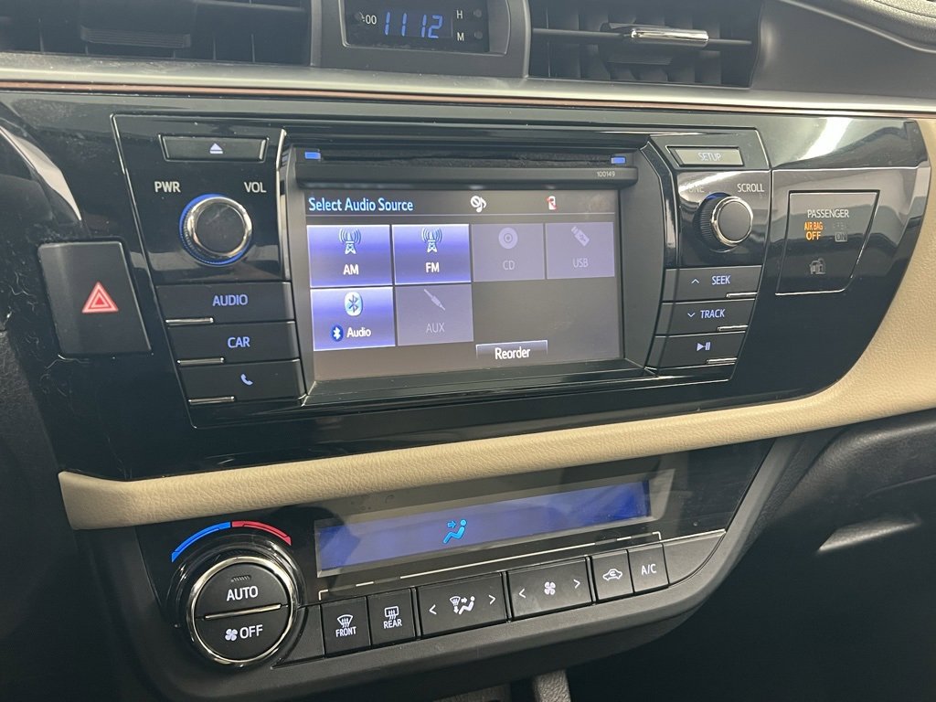 Used 2014 Toyota Corolla LE image 8