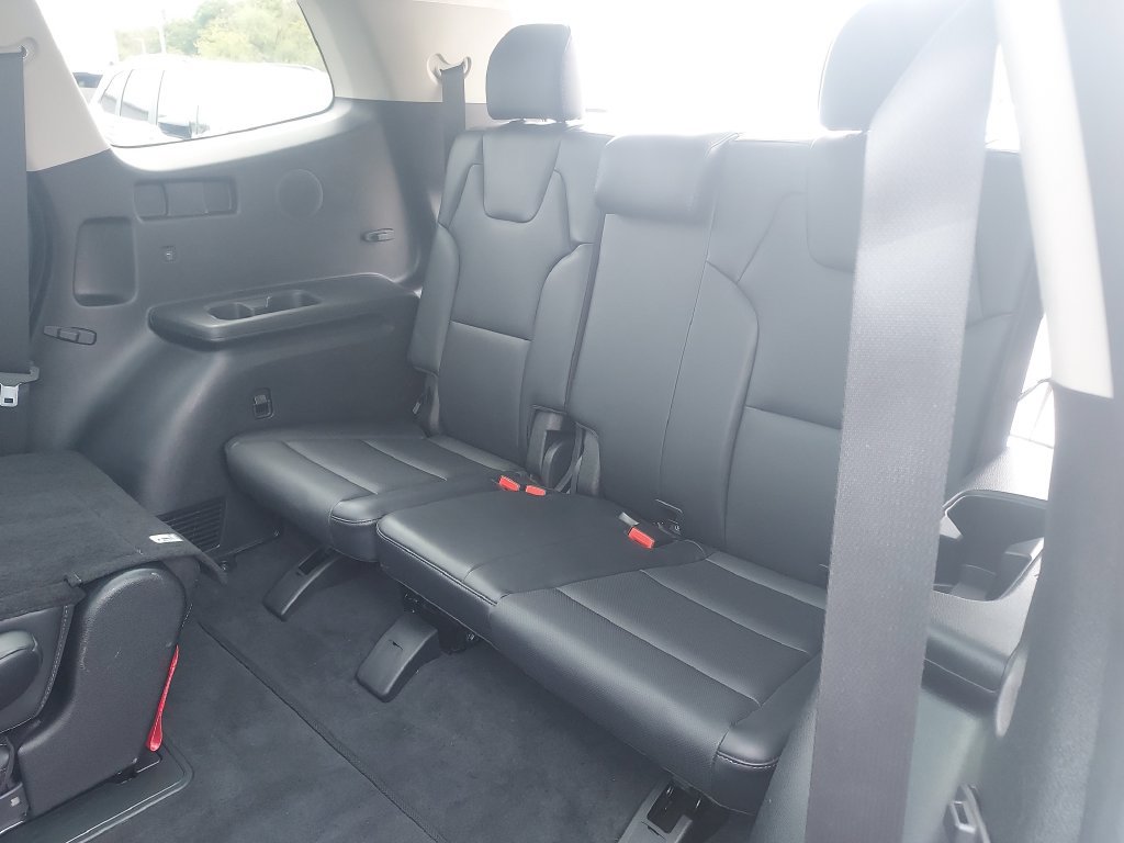 Used 2024 Kia Telluride SX Prestige AWD/4WD image 41