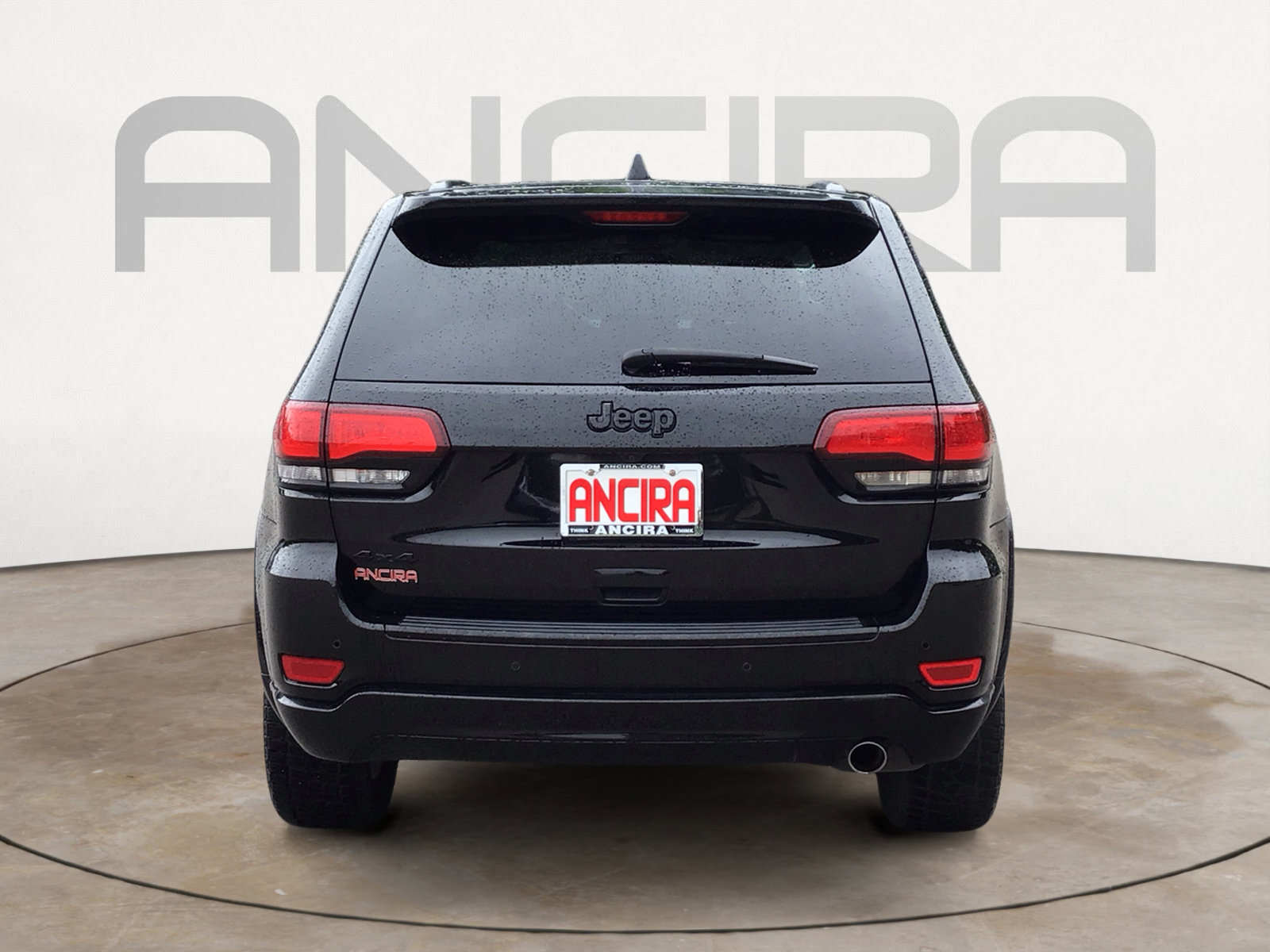Used 2018 Jeep Grand Cherokee Altitude AWD/4WD image 9