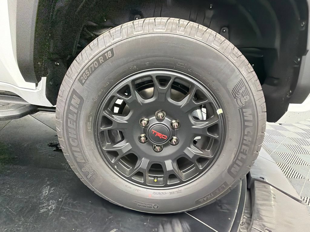 New 2026 Toyota 4Runner TRD Off-Road AWD/4WD image 15