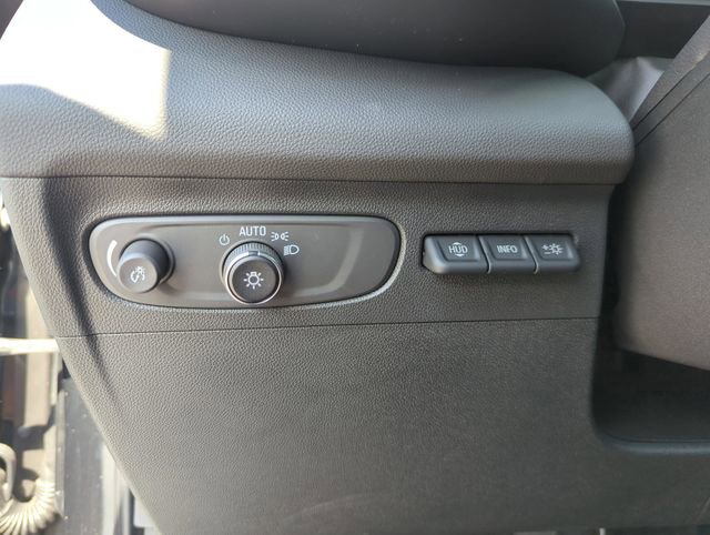 Used 2023 Buick Envision Avenir image 41