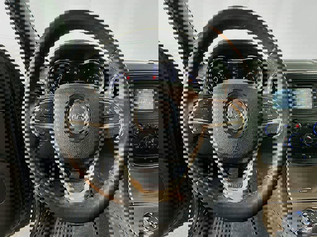 Used 2015 Jeep Grand Cherokee Laredo w/ Quick Order Package 23E image 16