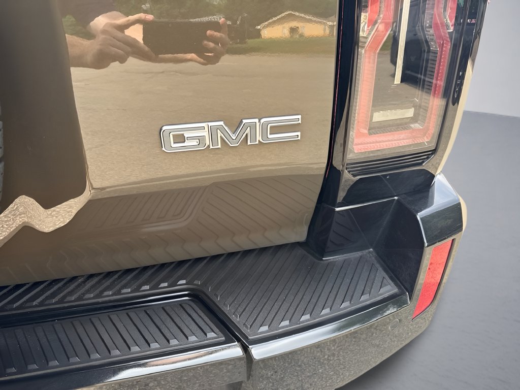 Used 2024 GMC Hummer EV 2X AWD/4WD image 35