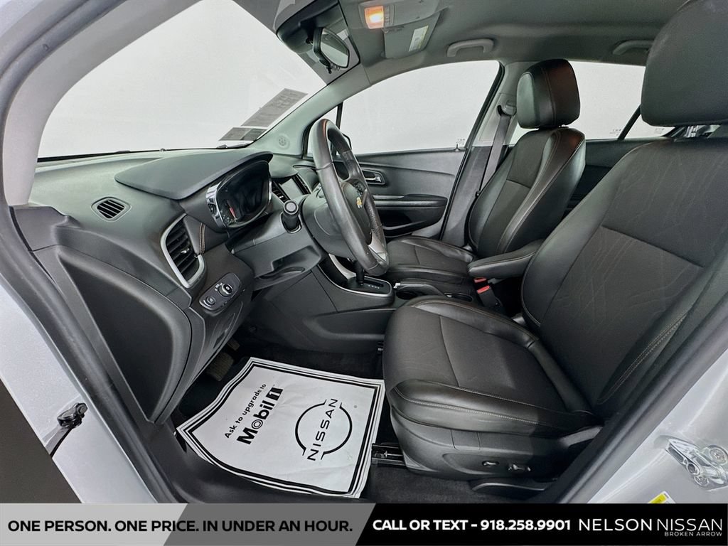 Used 2022 Chevrolet Trax LT w/ Sport Edition AWD/4WD image 19