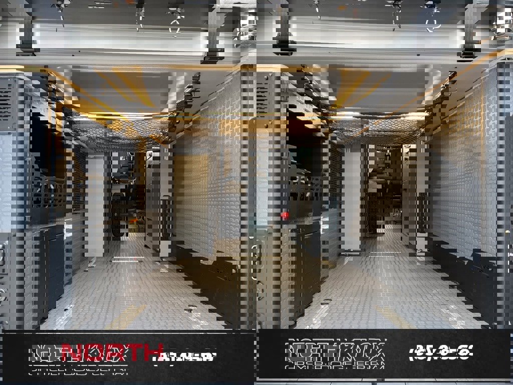 Used 2023 Mercedes-Benz Sprinter 144 Cargo image 32