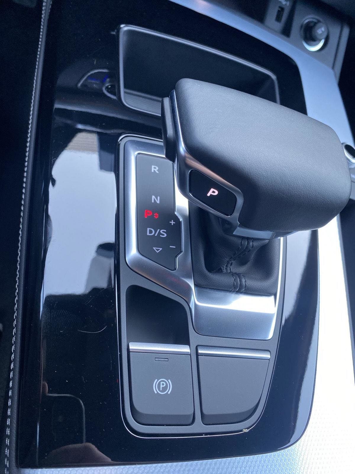 Certified 2025 Audi Q5 2.0T Premium Plus w/ Premium Plus Package image 19