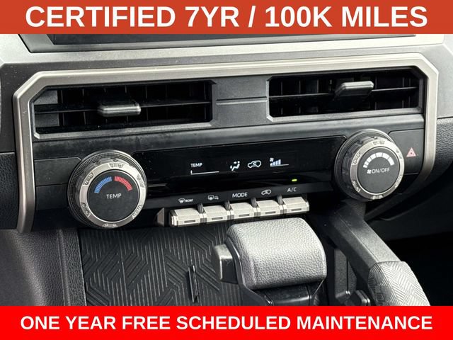 Used 2025 Toyota 4Runner SR5 AWD/4WD image 21