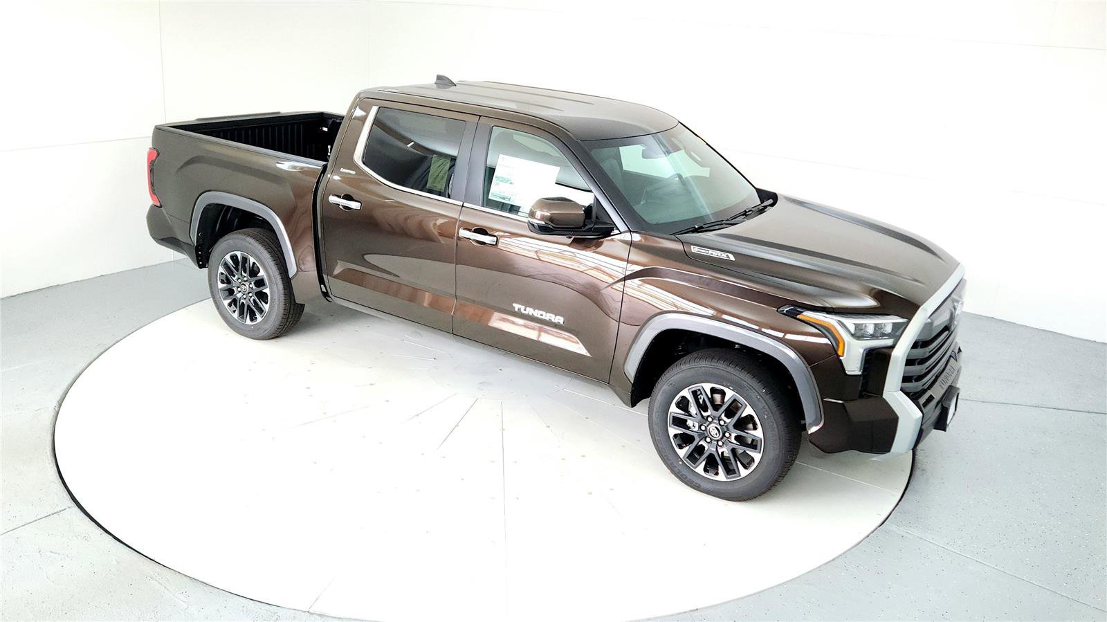 New 2025 Toyota Tundra Limited image 16