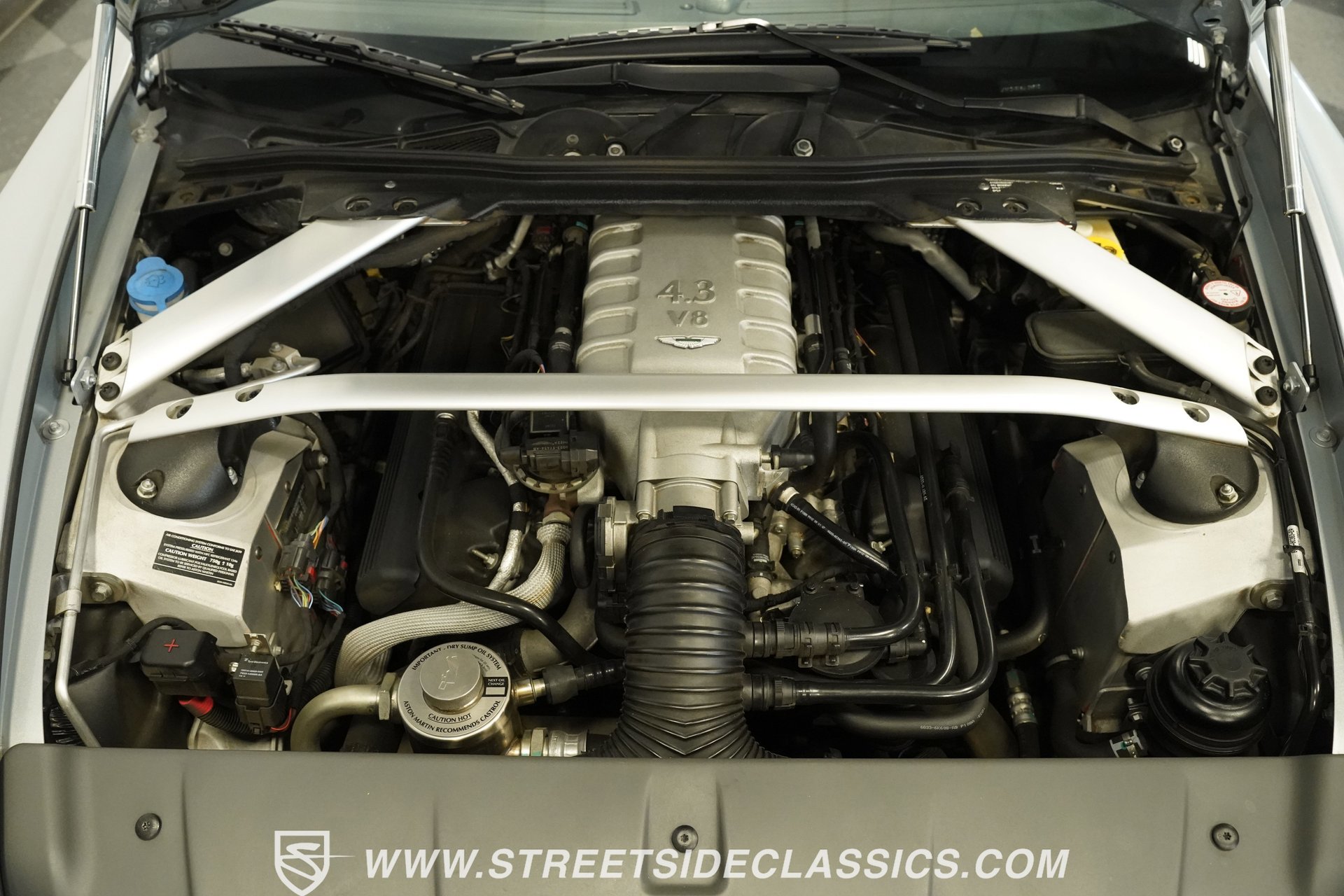 Used 2008 Aston Martin V8 Vantage Roadster image 4