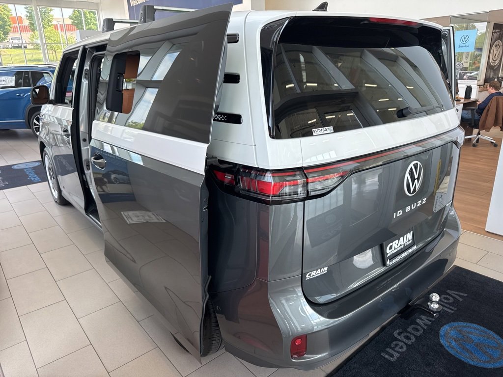 New 2025 Volkswagen ID. Buzz Pro S Plus image 5