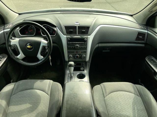 Used 2011 Chevrolet Traverse LT w/ Personal Connectivity Package FWD image 17