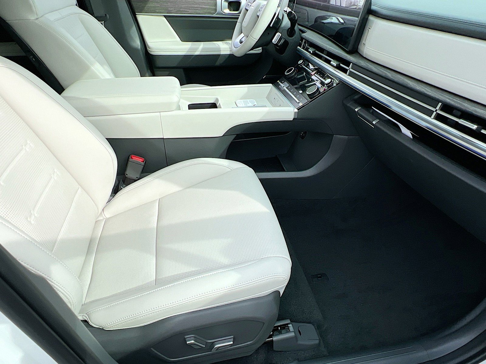 New 2026 Hyundai Santa Fe Limited AWD/4WD image 23