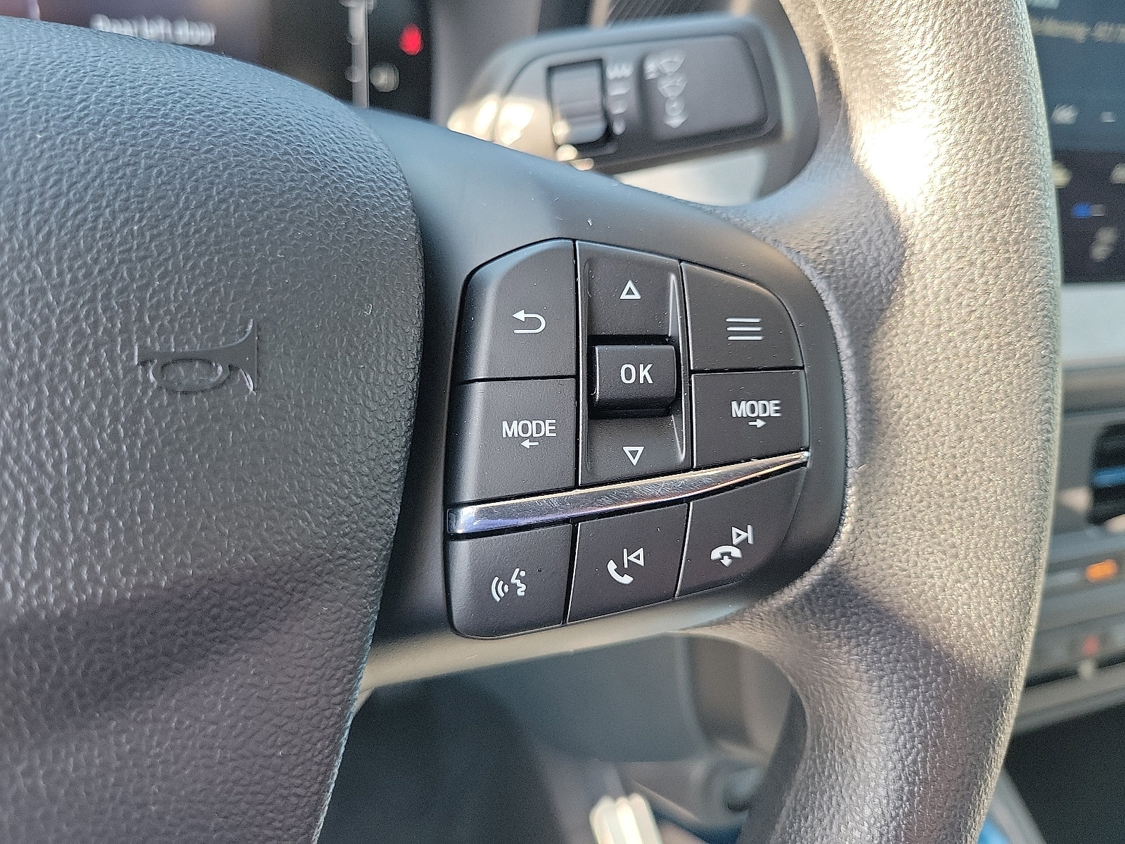 Used 2026 Ford Maverick XLT w/ 4K Tow Package AWD/4WD image 7