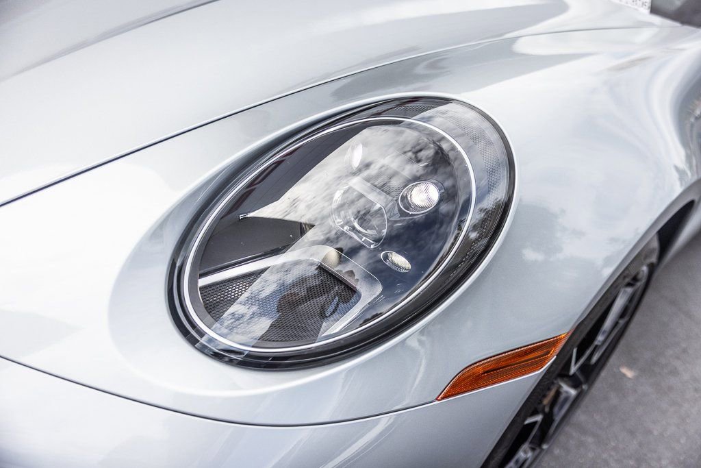 Certified 2022 Porsche 911 Turbo image 7