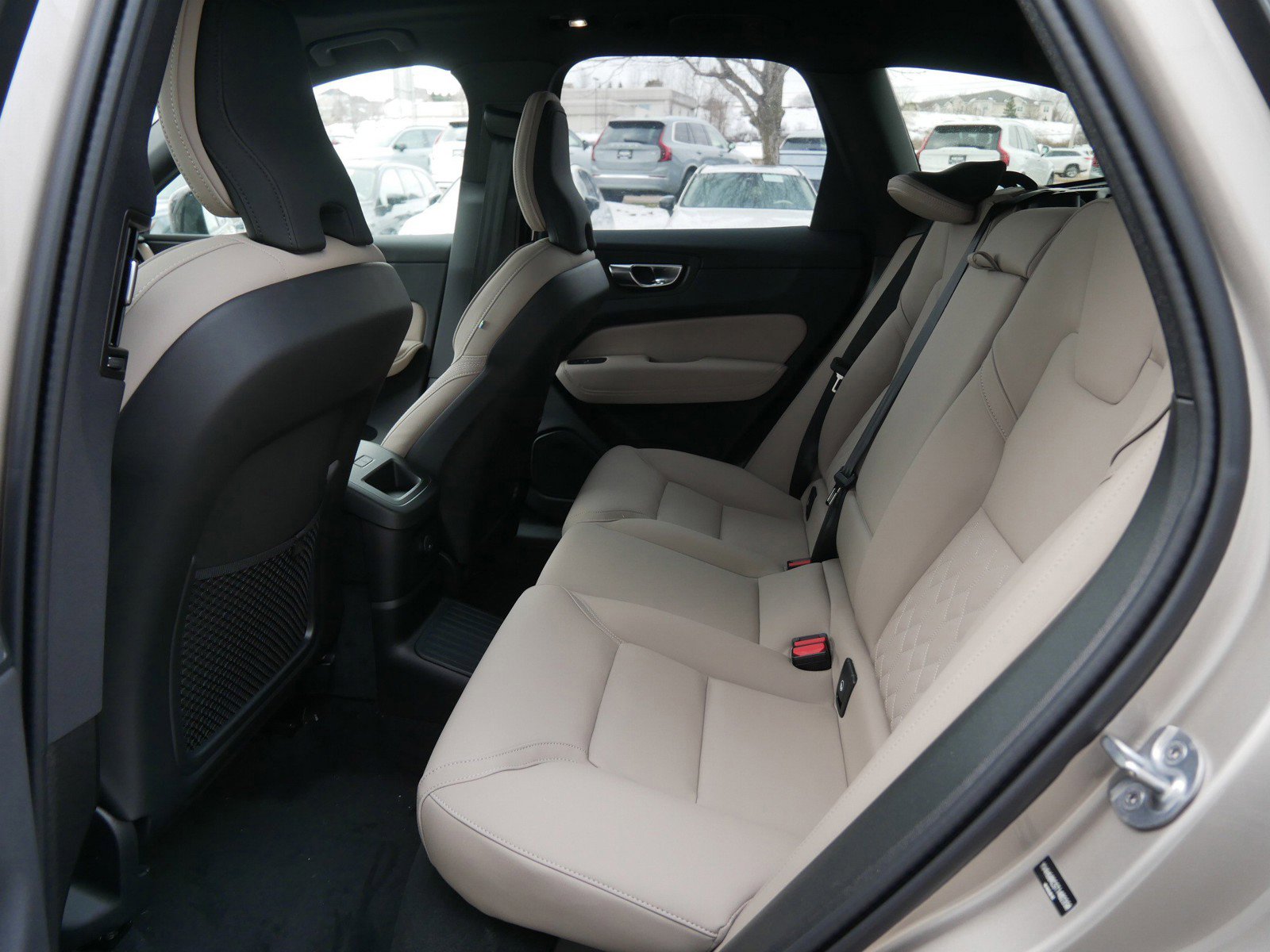 New 2026 Volvo XC60 T8 Plus w/ Protection Package Premier image 6