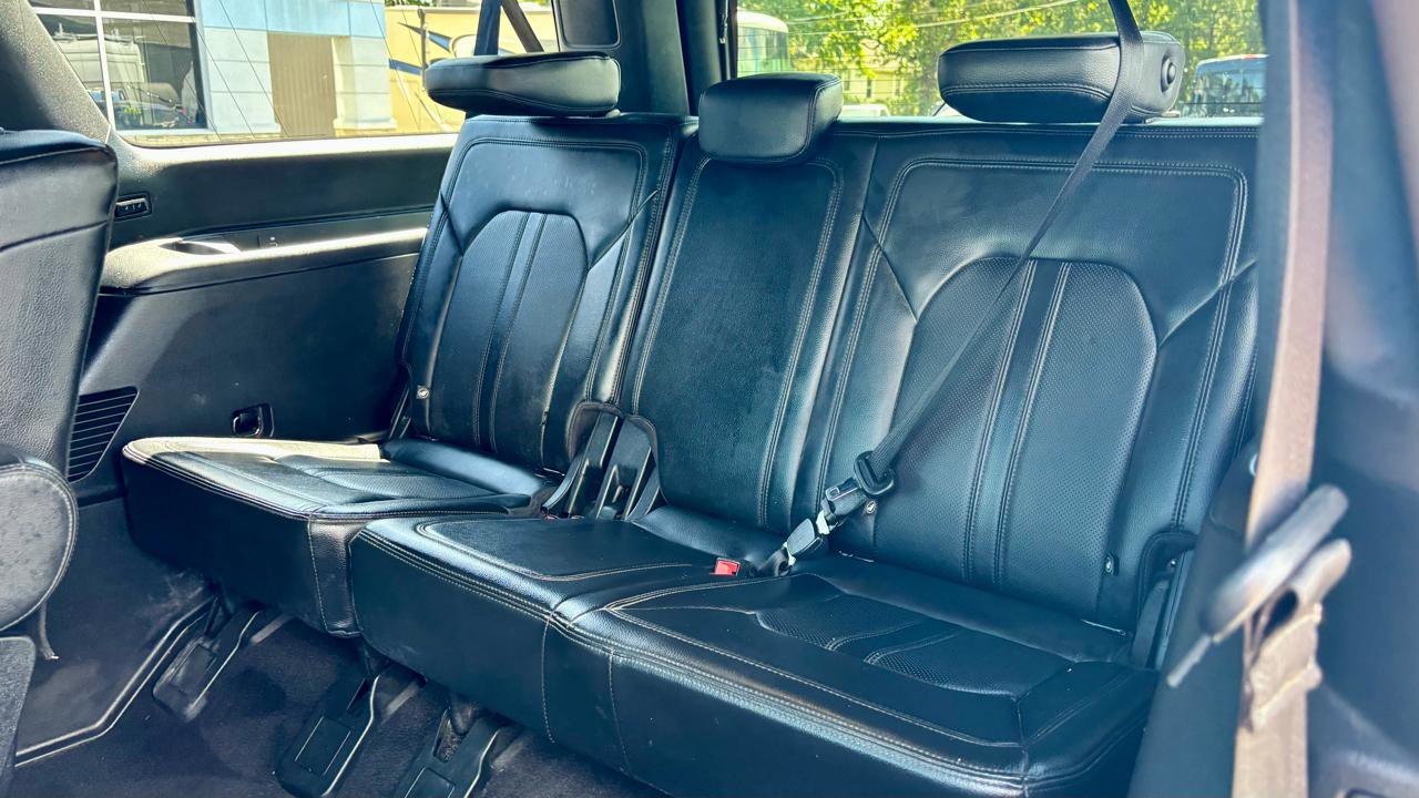 Used 2019 Ford Expedition Max Limited w/ Texas Edition Package RWD image 21